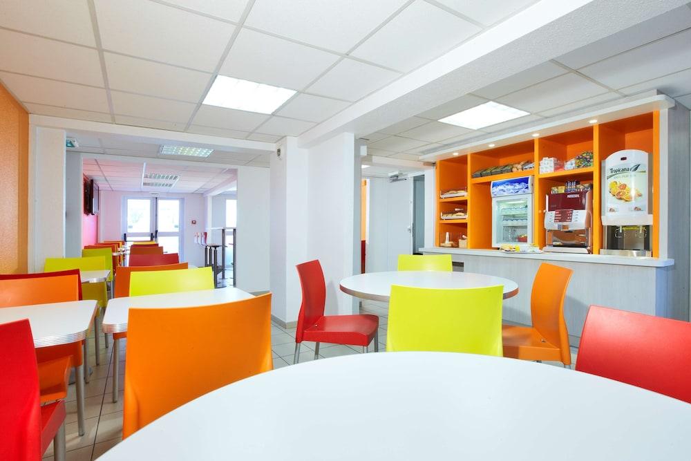 Hotel Premiere Classe Montelimar Nord - A7 Sortie 17 *