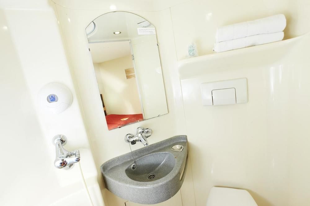 Premiere Classe Montelimar Nord - A7 Sortie 17 Hotel Les Tourrettes