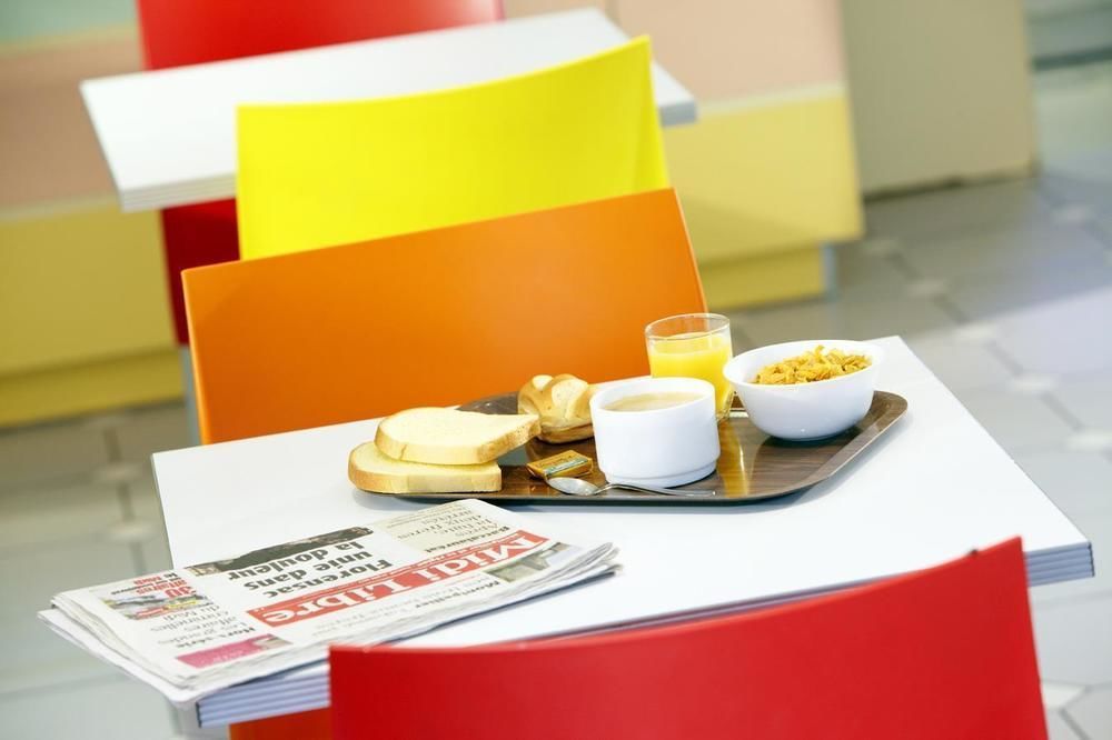 Premiere Classe Montelimar Nord - A7 Sortie 17 Hotel *